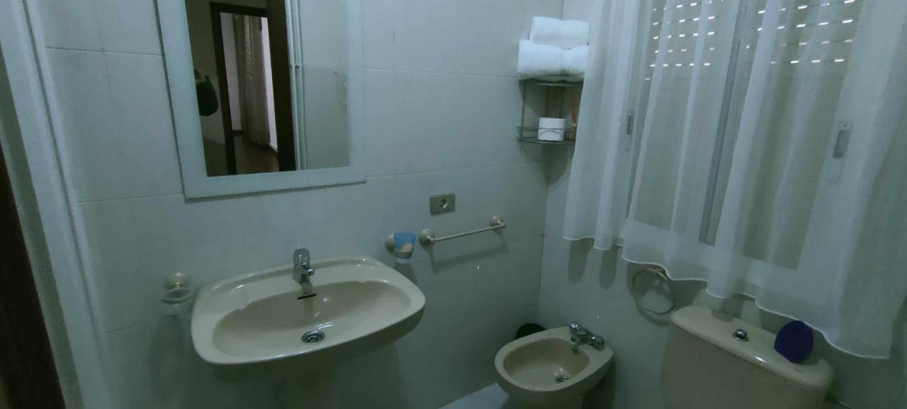 Apartamento De 4 Habitaciones En El Centro De Monforte モンフォルテ・デ・レモス エクステリア 写真